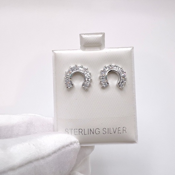 .925 Sterling Silver Cz Horseshoe Earrings - Picture 4 of 12